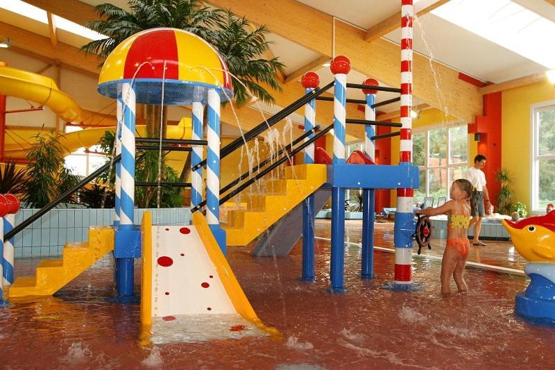 Sporthotel Neuruppin - Apartmenthaus Mit Ferienwohnungen المظهر الخارجي الصورة
